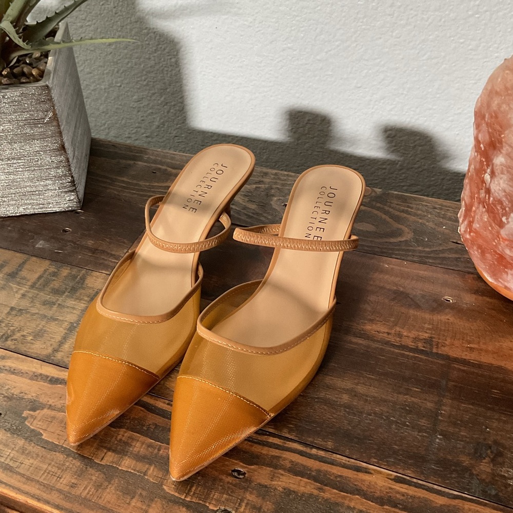 Tan orange kitten heel